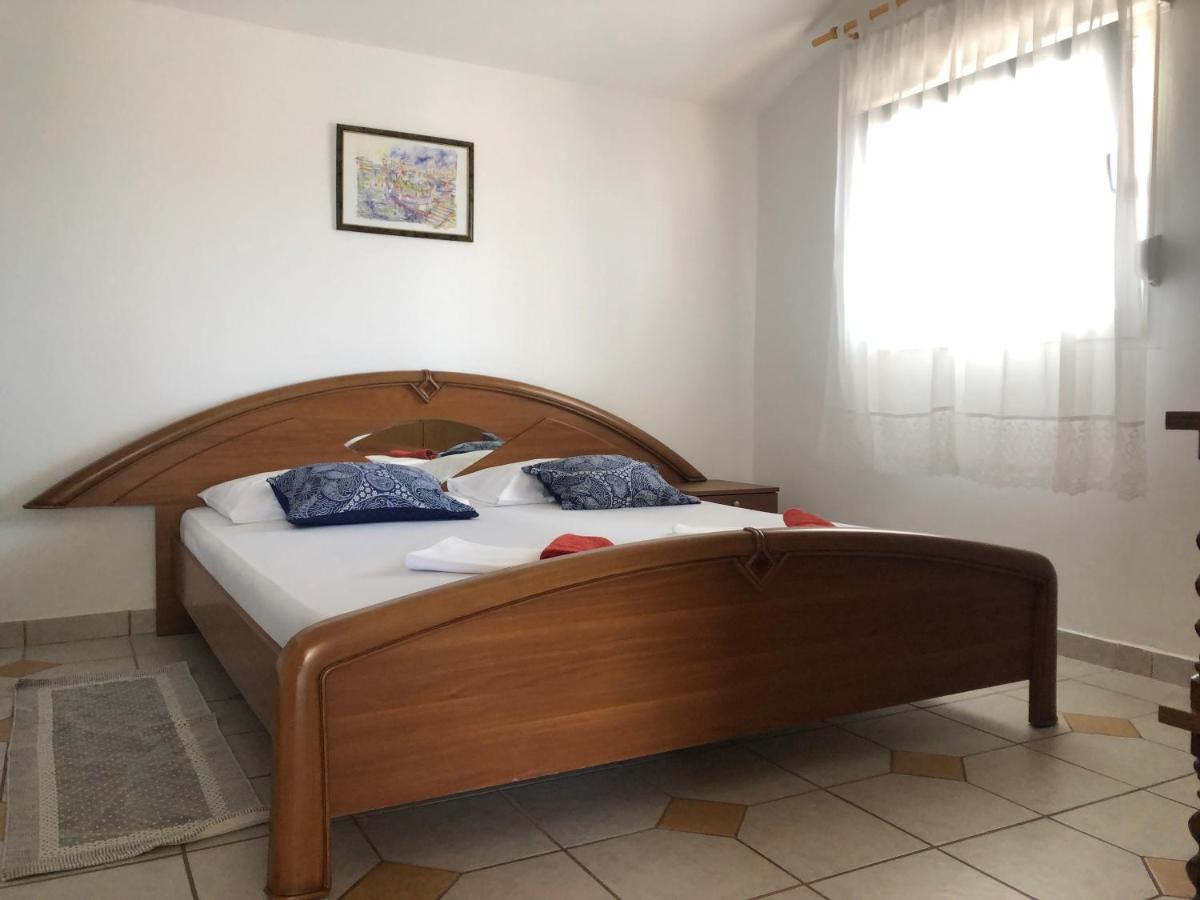 Apartments Marija Vir Extérieur photo
